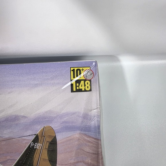 Revell Monogram 1/48 Scale Tiger Shark P-40B Model Kit Sealed * Box Issues - Picture 5 of 10